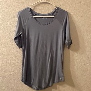 Columbia quarter sleeve shirt size small